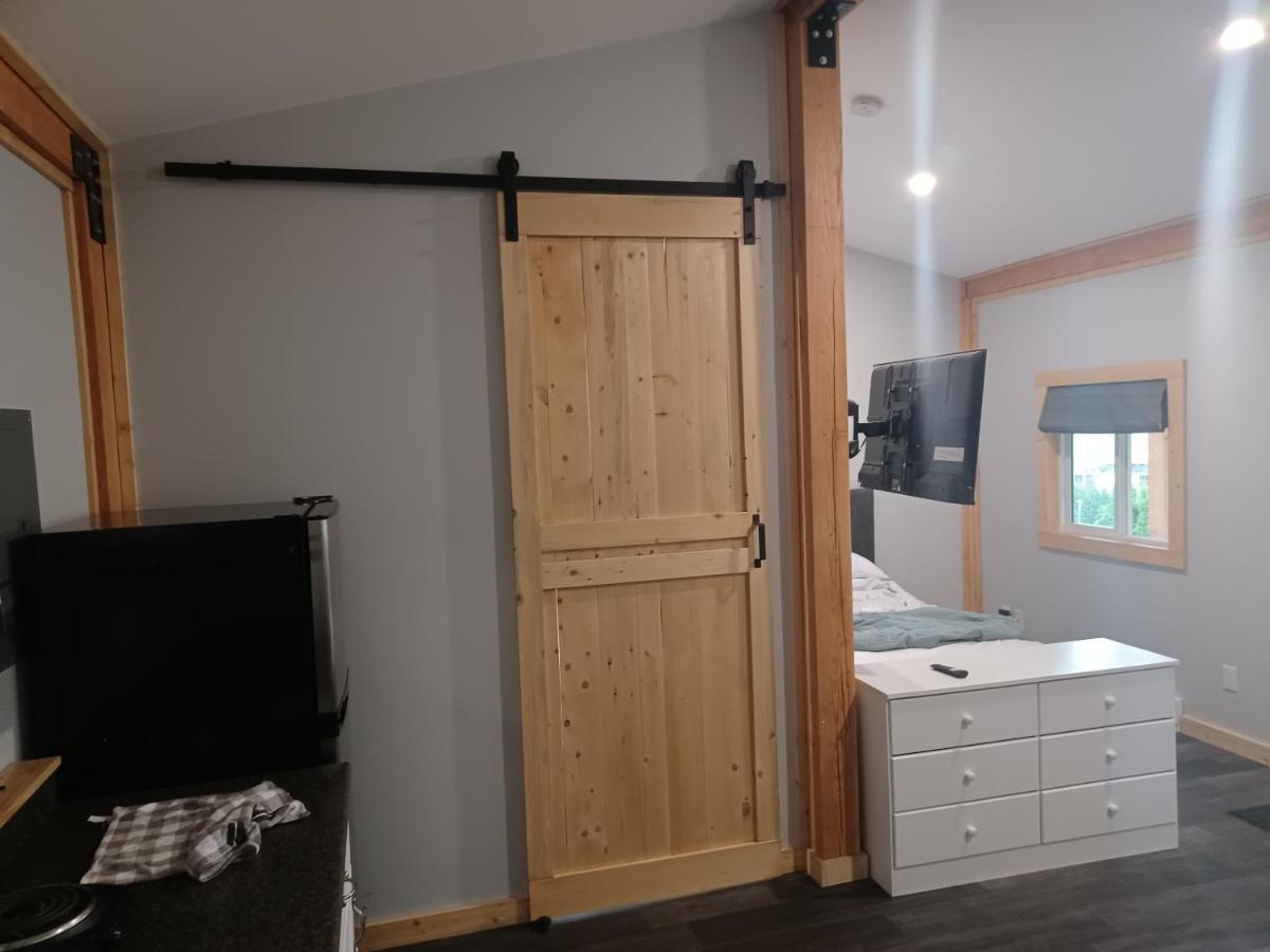 Wells Gray Stay And Play Clearwater Exteriör bild